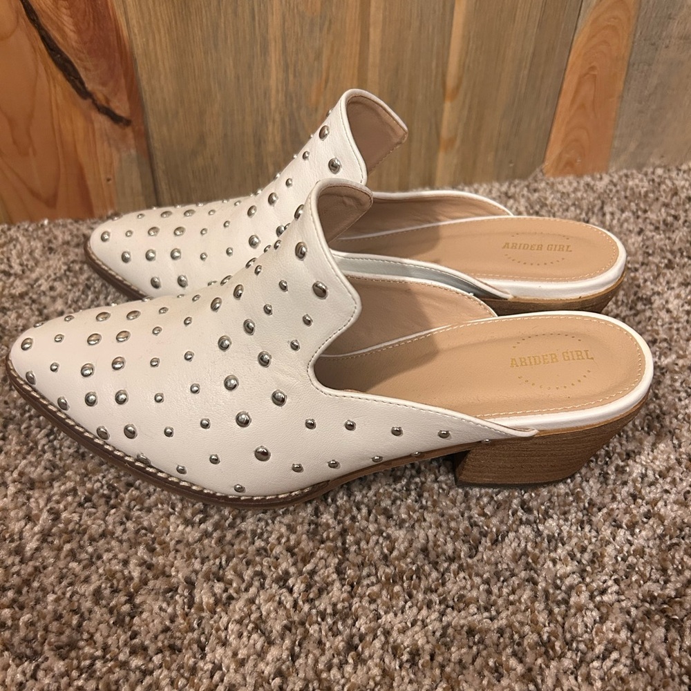 Ladies studded mules with heel